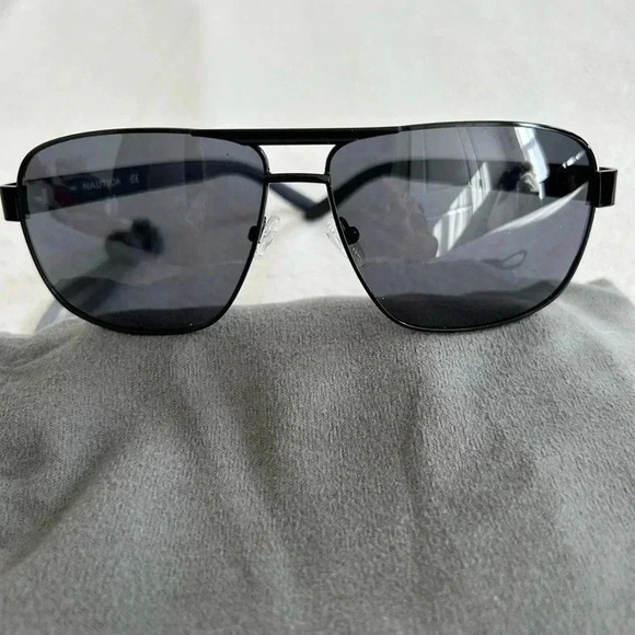 Brand new Nautica black navigator modified aviator sunglasses - Picture 5 of 5